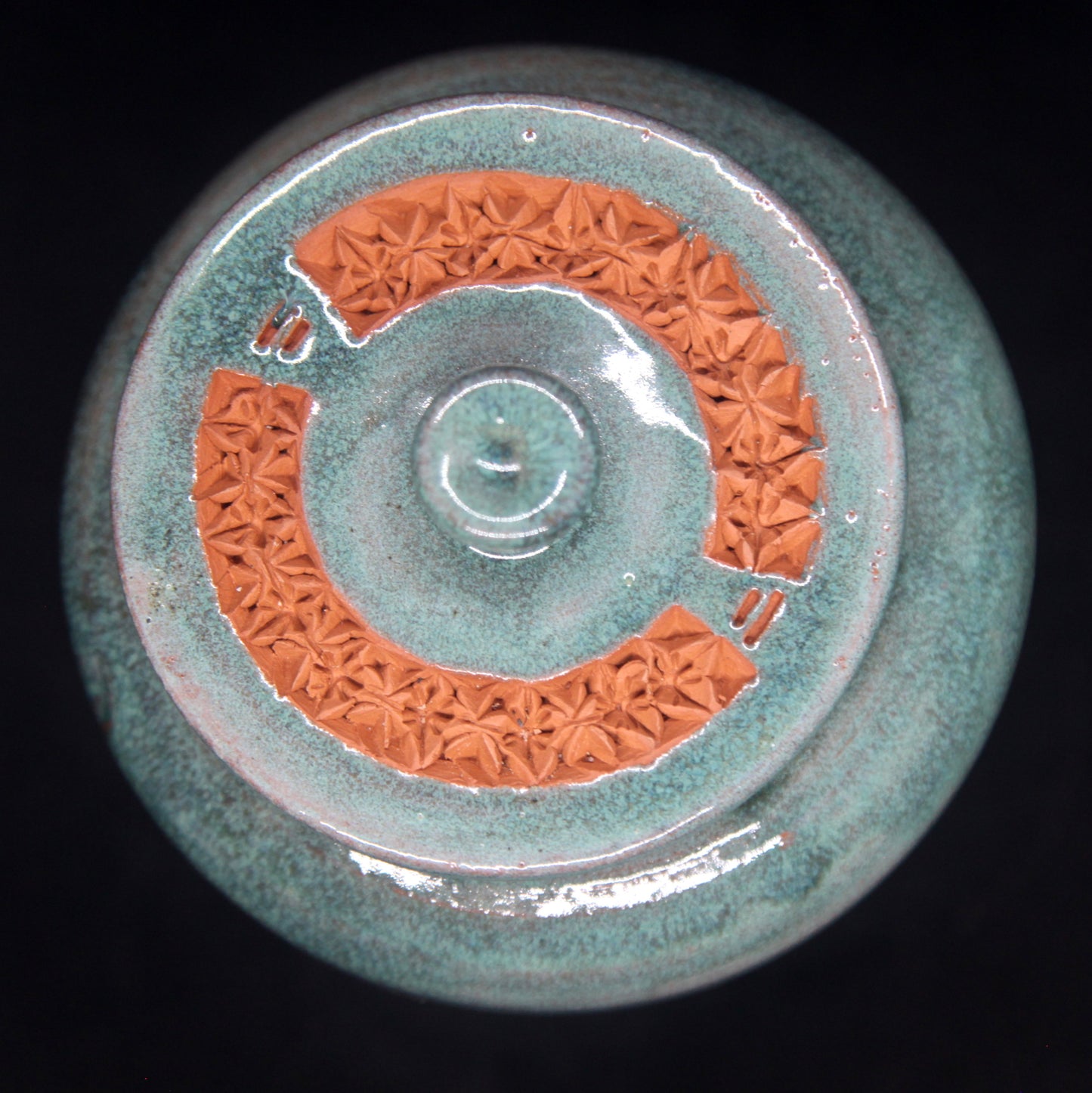 Celadon gree tea box on red clay - braiding pattern