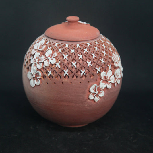 Boite à thé engobe rouge de fer sur terre rouge - motifs fleurs & patchwork