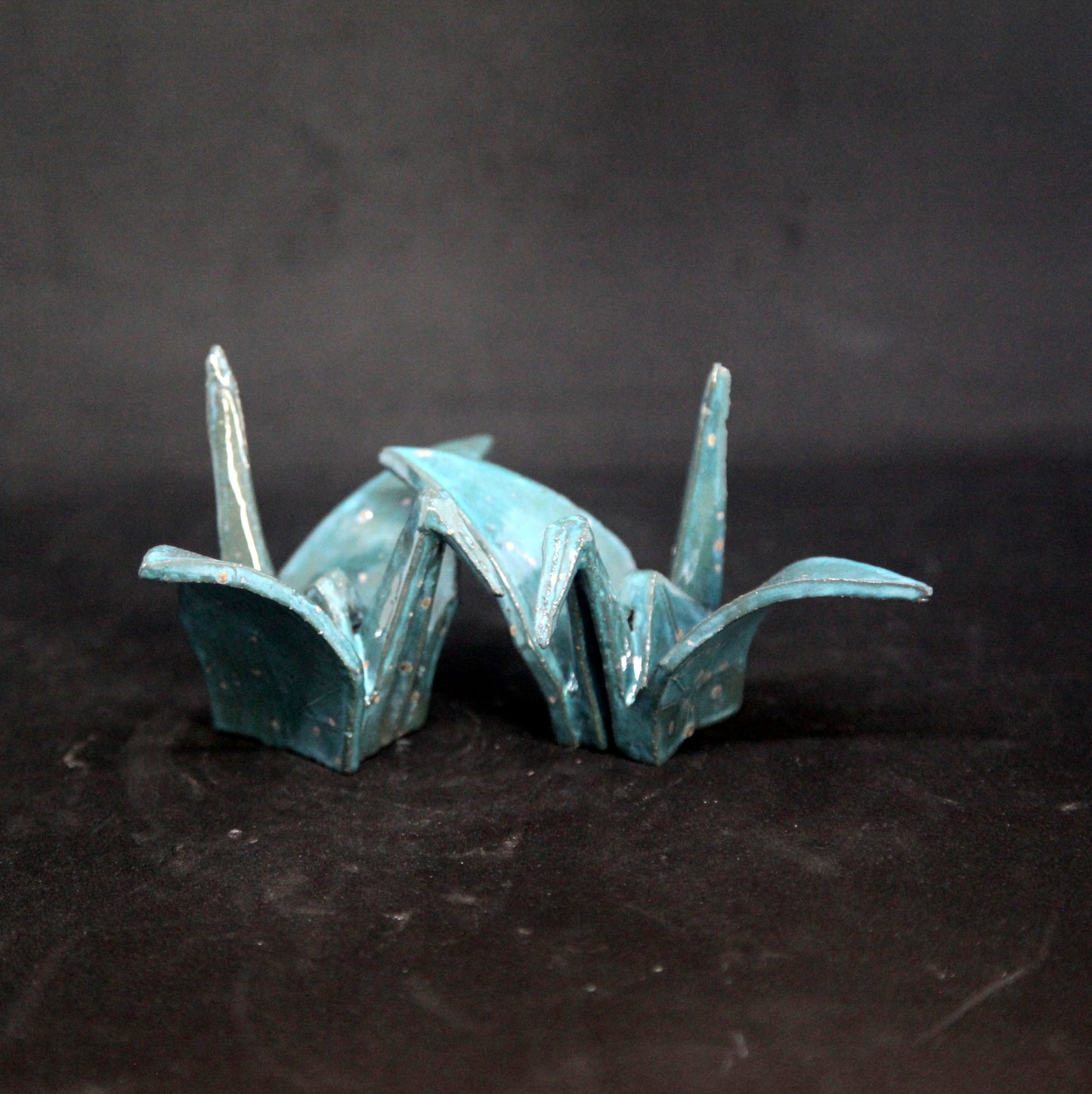 Crystallizing tuquoise birds - origami pattern