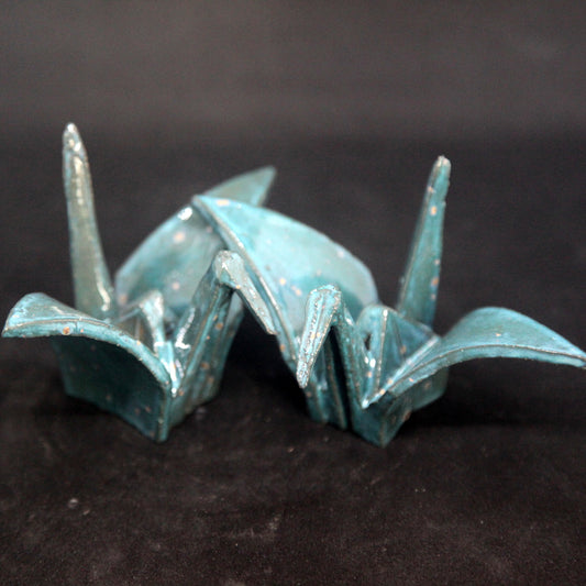 Crystallizing tuquoise birds - origami pattern